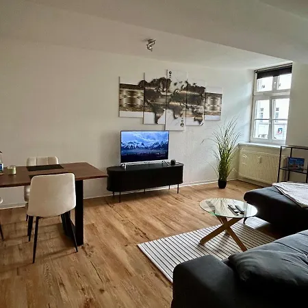 Stilvolle Moeblierte Mitten In Apartament