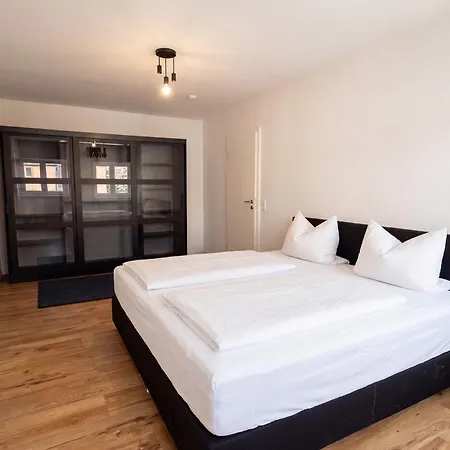 Apartament Stilvolle Moeblierte Mitten In *